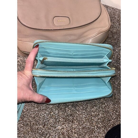 Dkny Leather Expandable  taupe  shoulder bag with turquoise blue wallet - Picture 5 of 10